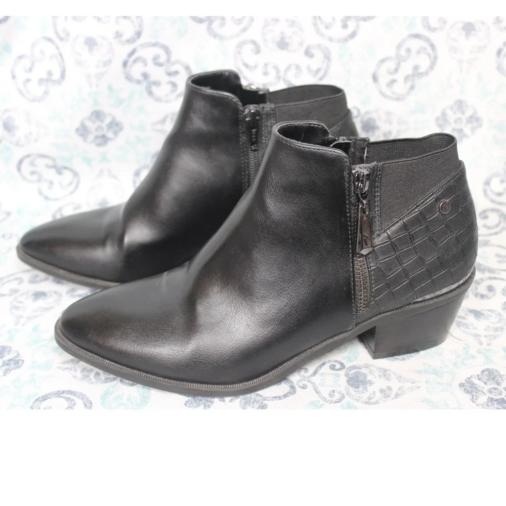 Simply Vera Vera Wang Black Faux Croc Ankle‎ Booties Side Zip Women's Size 7.5